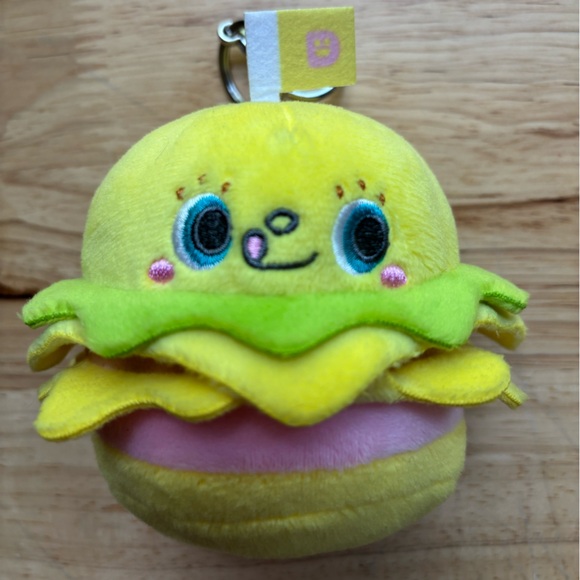 kidrobot x hello sanrio Blind Bag Burger Keychain - Picture 5 of 7
